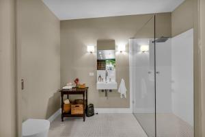 Koupelna v ubytování Dennarque Estate + 135 fotografií