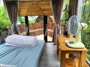 Khu vực ghế ngồi tại Cloud Garden