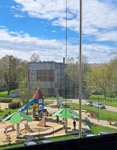 Herní místnost nebo prostor pro děti v ubytování Comfortable Apartment Gerbera Tallinn
