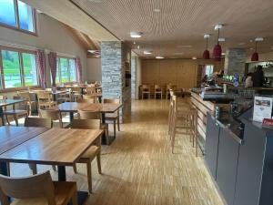 Restoran või mõni muu söögikoht majutusasutuses Hotel Espen