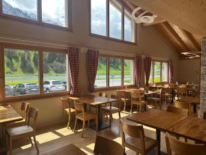 Restoran või mõni muu söögikoht majutusasutuses Hotel Espen