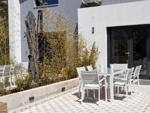 Patio nebo venkovní prostory v ubytování Zoha Villas