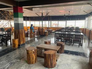 Restaurace v ubytování INT Airport Thakali Bhansa Ghar and Lodge