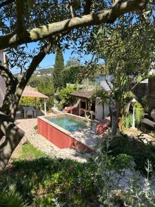 Zahrada ubytování Villa L' Oliviera, vue mer et plages à pieds