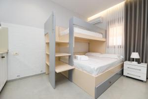 Φωτογραφία από το άλμπουμ του Vila Feliz - Premium Rooms with Free Private Parking σε Vlorë