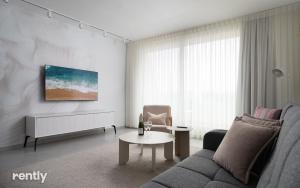 Luxury Apartments And Studios At Sea Side By Rently的休息区