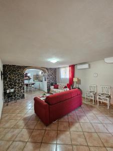 Posezení v ubytování Villantoine De La Marina Di Orosei + 24 fotografií