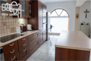 Kuchyň nebo kuchyňský kout v ubytování Great Villa Philipi