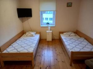 Afbeelding uit fotogalerij van Rooms noclegi in Bytyń