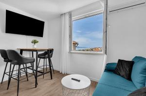 Μια τηλεόραση ή/και κέντρο ψυχαγωγίας στο Kjara i Ivan