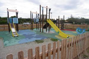 Herní místnost nebo prostor pro děti v ubytování Le Nautica Terrasse 2 Pers Piscine