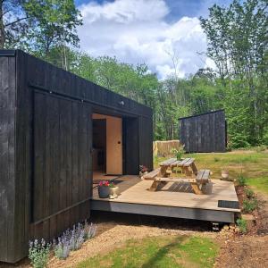 Gallery image of Cabin indebos in Sainte-Foy-de-Longas
