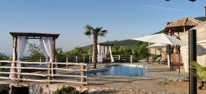 Бассейн в Villa Bora Mošćenička Draga Bed&Breakfast или поблизости