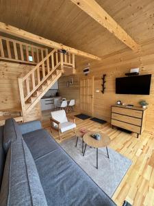 A seating area at Apartman Lenka
