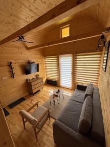 A television and/or entertainment centre at Apartman Lenka