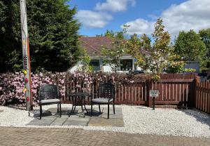 Aed väljaspool majutusasutust Kalern Studio