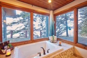 Fotografie z fotogalerie ubytování Reflections Cabin on Lake Superior - Near Lutsen v destinaci Schroeder + 25 fotografií