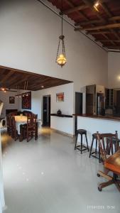 TV a/nebo společenská místnost v ubytování Casa Barbosa Paraty