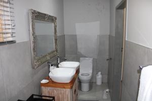 Vannituba majutusasutuses Plot 5 on the Vaal