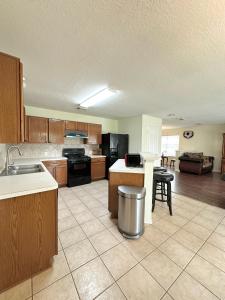 Η κουζίνα ή μικρή κουζίνα στο 迦南美地民宿