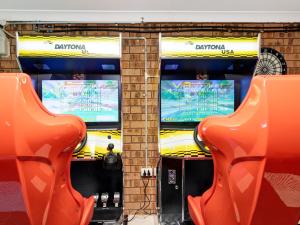 Fotografie z fotogalerie ubytování Skyes Beach House - 2 Spas, Sauna, Arcade Games v destinaci Malua Bay