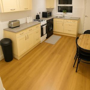 Köök või kööginurk majutusasutuses Quiet 2 Bed Kent Cottage - Short Drive to Canterbury and Dover