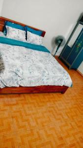 Postel nebo postele na pokoji v ubytování Nhím biển