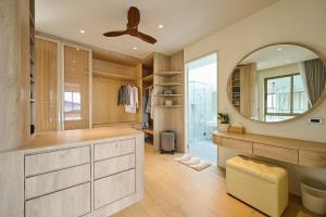 Koupelna v ubytování Villa Belcasa Phuket, Cherngtalay I New Cozy 3BR Pool Villa, Walk to Boat Avenue, Near Bangtao Beach + 37 fotografií