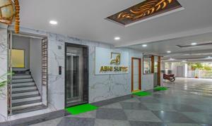 Fuajee või vastuvõtt majutusasutuses Hotel Abhi Suites