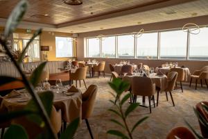 Εστιατόριο ή άλλο μέρος για φαγητό στο Hôtel Le Manoir du Roselier