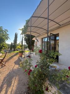 Gallery image of Brin d'olivier Luberon in Gargas