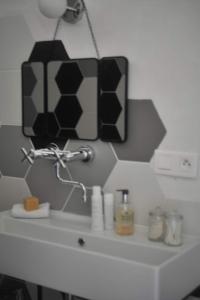 Gallery image of Brin d'olivier Luberon in Gargas