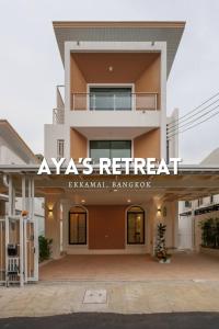 Gallery image of Ayas Retreat - Muji Ekkamai Pool Villa with 4 bedrooms in Khlong Toei