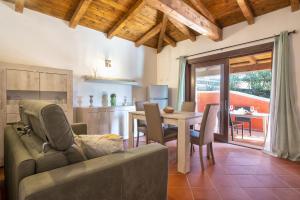 Χώρος καθιστικού στο Villa Robi