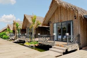 Zahrada ubytování Bungalow Ven Sông