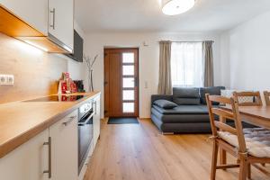 Kuchyň nebo kuchyňský kout v ubytování Villa Oberbichl