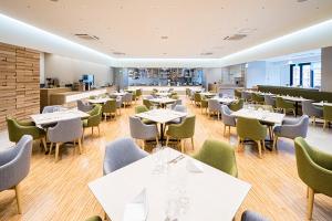 Restaurace v ubytování Chaharu