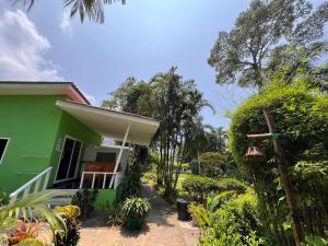 Zahrada ubytování Green Resort Koh Chang