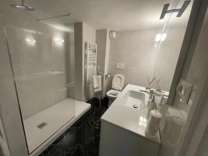 Kúpeľňa v ubytovaní Comfortable Apartment in the Heart of Rome, 65m², City View
