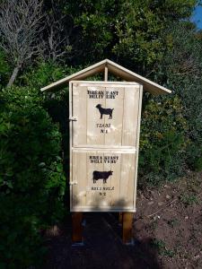 サンタ・テレーザ・ガッルーラにあるLa Cera Farm Camping B&Bのギャラリーの写真