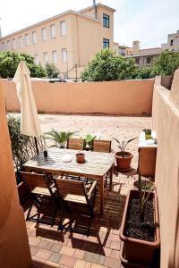 A balcony or terrace at Heidi's Apartment