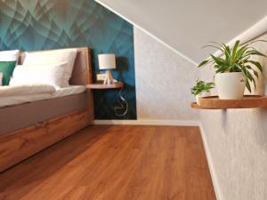 Ένα ή περισσότερα κρεβάτια σε δωμάτιο στο Sonniges Loft am Soonwald +30 φωτογραφίες