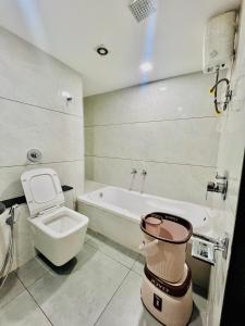 Koupelna v ubytování Hotel Metro Inn