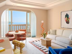 Atpūtas zona naktsmītnē Monte-Carlo Bay Hotel & Resort