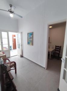 Fotografie z fotogalerie ubytování Traditional 2-storey Μaisonette with Terrace v destinaci Heráklion