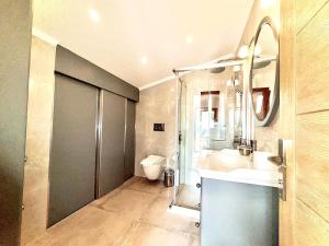 Koupelna v ubytování Villa Miramar Kalkan