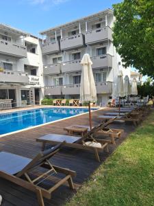 Bazén v ubytování Palmyra Hotel nebo v jeho okolí
