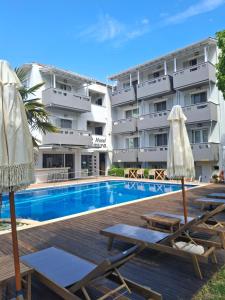 Bazén v ubytování Palmyra Hotel nebo v jeho okolí