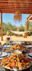 Φαγητό σε αυτός ο ξενώνας ή κάπου εκεί κοντά