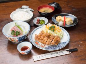 Makanan di atau berdekatan ryokan
